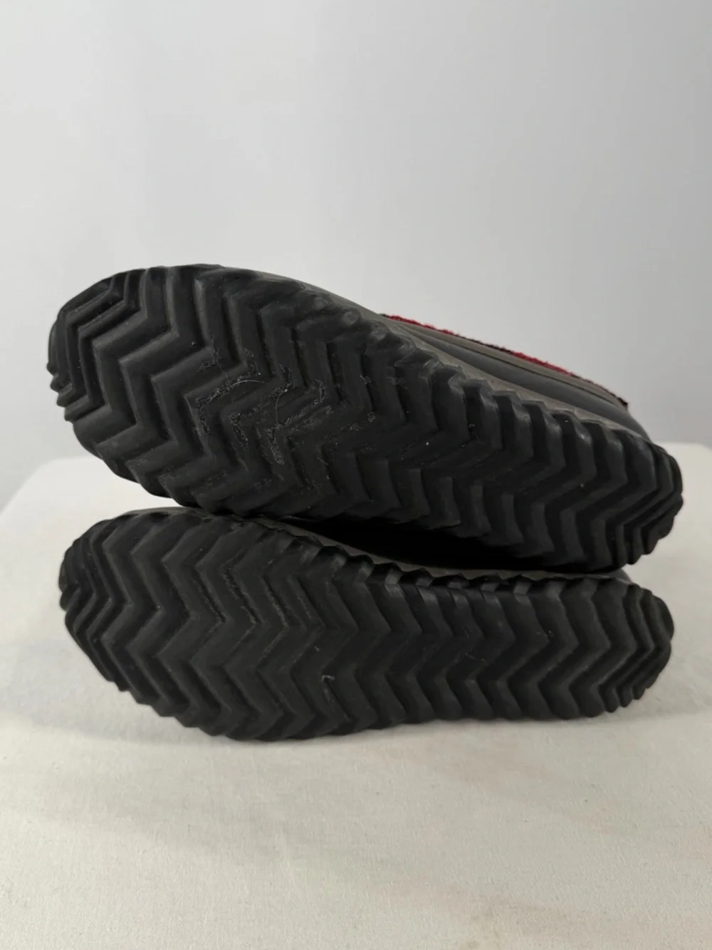 Sorel Out ‘n About Buffalo Plaid Waterproof Boots in Black Red Size‎ 6